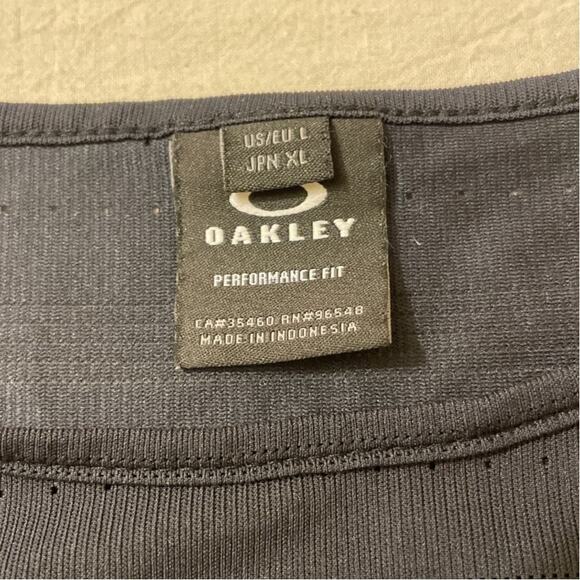 Oakley‎ Womens Size Large Performance Fit Tank Top Active Outdoors Gym - Picture 2 of 7